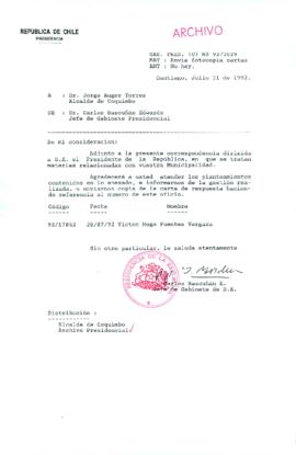 [Oficio Ord. N° 3829 de Jefe de Gabinete Presidencial, remite copia de carta]