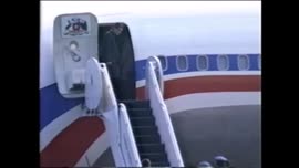 Presidente Aylwin regresa a Chile luego de gira : video