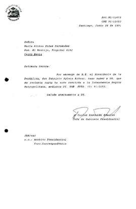 [Carta de Carlos Bascuñan informando María Alvina Pozas Fernández que su solicitud fue remitida a la Intendencia de la Región Metropolitana]