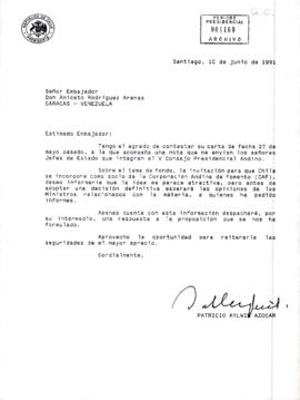 [Carta del Presidente Aylwin al Embajador de Chile en Venezuela, contestando carta de fecha 27 de...