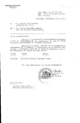 [Oficio Gab. Pres. N° 5797 de Jefe de Gabinete Presidencial, remite copia de carta que se indica]