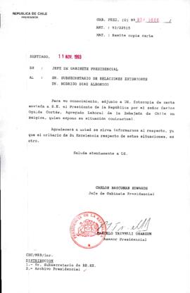[Oficio Gab. Pres. N° 5806 de Jefe de Gabinete Presidencial, remite copia de carta que se indica]