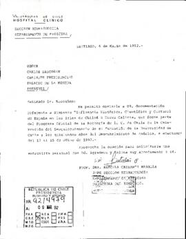 [Carta de Departamento de Medicina Universidad de Chile remitiendo documentación sobre Simposio]