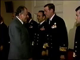 Presidente Aylwin se reúne con Almirantes : video