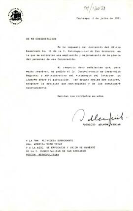 [Carta del Presidente Aylwin a la Asociación de Empleados y Unión de Obreros de la I. Municipalidad de San Bernardo y a la Alcaldesa Subrogante].