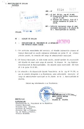 [Oficio Ord. N° 1550/3927 de Alcalde de Chillán, solicita incorporar cargo de Administrador Municipal]