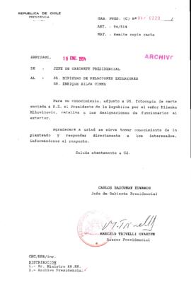 [Oficio Ord. N° 220 de Jefe de Gabinete Presidencial, remite copia de carta que se indica]