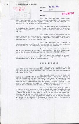 [Copia de Decreto N°317 de i. Municipalidad de Iquique, entrega llaves de la ciudad]