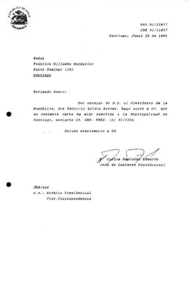 [Carta de respuesta del Jefe de Gabinete Presidencial sobre correspondencia remitida a la Municipalidad de Santiago]