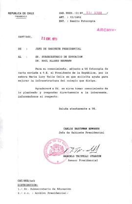 [Oficio  Gab. Pres. Ord. N° 0388 de Jefe de Gabinete Presidencial, remite copia de carta que se indica]
