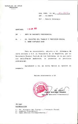 Adjunto a Ud. fotocopia de carta enviada a S.E. el Presidente de la República, por el Movimiento Gremial Partido de los Jubilados