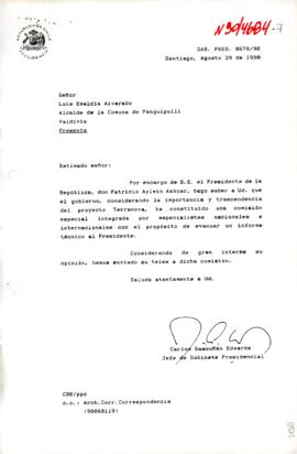 [Carta informando al Alcalde de la Comuna de Panguipulli la consideración del Presidente respecto el "Proyecto Terranova"].