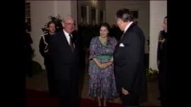 Presidente Aylwin visita el Palacio de Gobierno en Australia: video