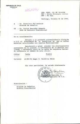 [Carta del Jefe de Gabinete de la Presidencia a Alcalde de Peñaflor]