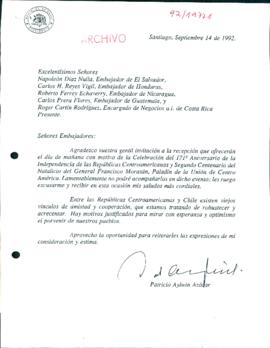 [Carta de respuesta del Presidente Patricio Aylwin a invitación de embajadores en países centroamericanos]