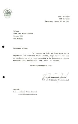 [Carta de respuesta por remisión de correspondencia enviada al Presidente, redirigiéndola a la Intendencia Región Metropolitana]