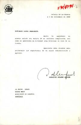 [Carta de respuesta de agradecimiento de regalo de cumpleaños del Embajador de Hungría en Chile]