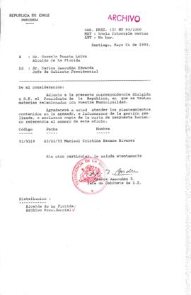 [Oficio Gab. Pres. Ord. N° 2300 de  Jefe de Gabinete Presidencial, remite copia de carta que se indica]