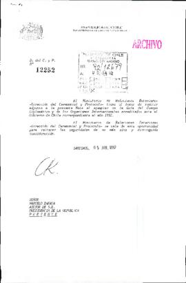 [Remite Guía del Cuerpo Diplomático y de los Organismos Internacionales acreditados ante el Gobierno de Chile correspondiente al año 1992]
