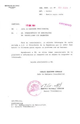 [Oficio  Gab. Pres. Ord. N° 0220 de Jefe de Gabinete Presidencial, remite copia de carta que se indica]