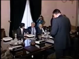 Presidente Aylwin asiste a su último consejo de gabinete: video