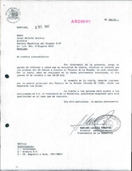[Carta de respuesta del Director Administrativo de la Presidencia ante solicitud de visita al Palacio de La Moneda]
