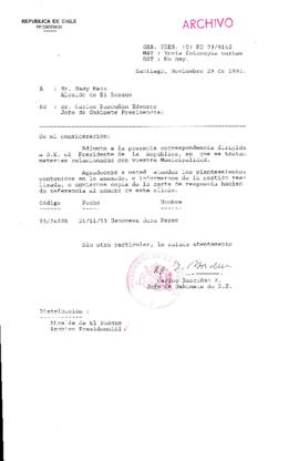 [Oficio Gab. Pres. Ord. N° 6142 de Jefe de Gabinete Presidencial, remite copia de carta que se indica]