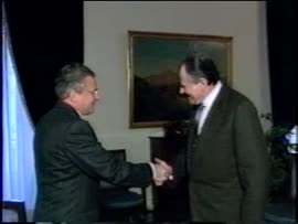 Presidente Aylwin recibe al Presidente del Parlamento Europeo en visita oficial a Chile: video