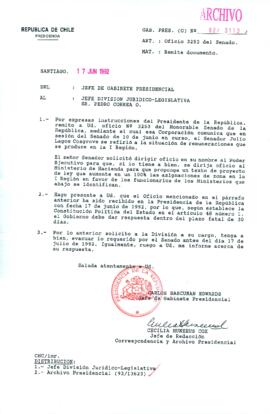 [Remite documento al Jefe División Jurídico-Legislativa relacionado a la situaciones de remuneraciones en la I Región]