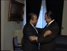 Presidente Aylwin recibe en La Moneda a Enrique Iglesias García, presidente del Banco Interamericano del Desarrollo (BID): video