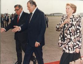 Visita de Estado del Presidente Patricio Aylwin a México: Llegada del mandatario a México junto a la Primera Dama, Doña Leonor Oyarzín