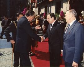 Visita de Estado del Presidente Patricio Aylwin al Ayuntamiento de Madrid: Presidente Patricio junto al Teniente del Alcalde, don José María Álvarez del Manzano