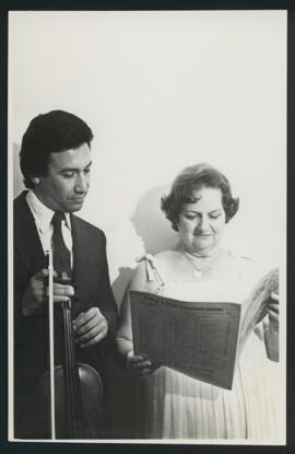 Fotografía : Álvaro Gómez Junto a Elvira Savi