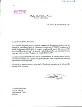 [Presidente de Costa Rica remite documento]